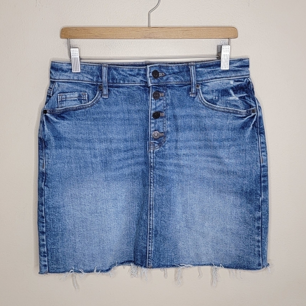 Old Navy Denim Button Fly Mini Skirt with Raw Frayed Hem Size 6